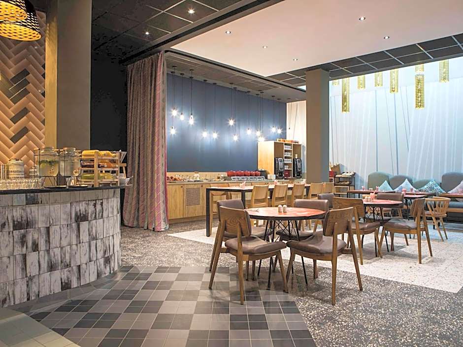 Ibis Abdelmoumen Casa