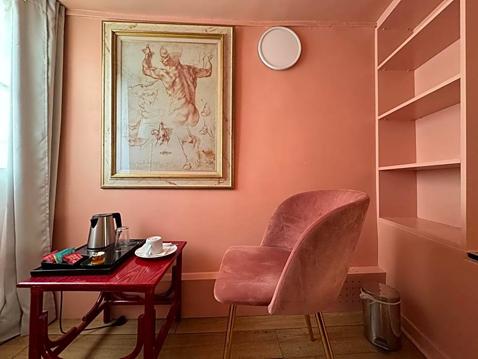 Paris Saint Honore Hotel