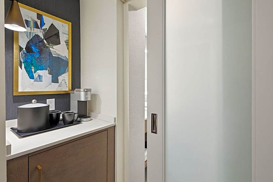 Crowne Plaza Lansing