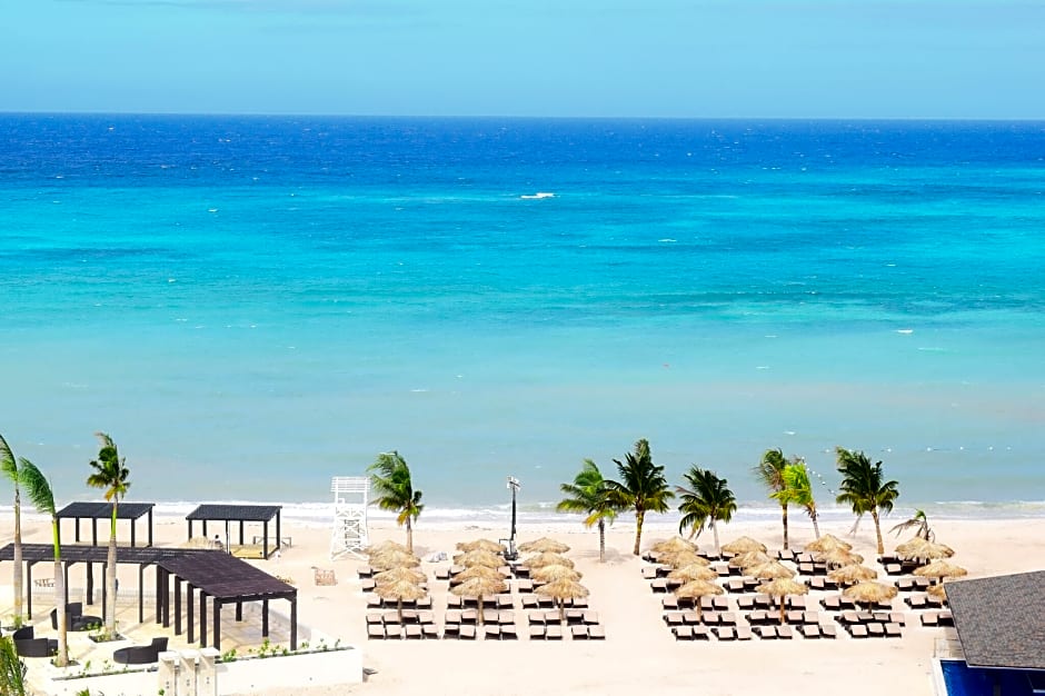 Royalton Blue Waters Autograph All-Inclusive Resor