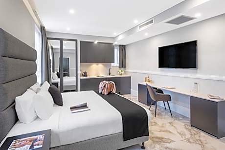 Premium King Room with Tub