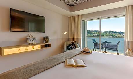 Single Deluxe River View