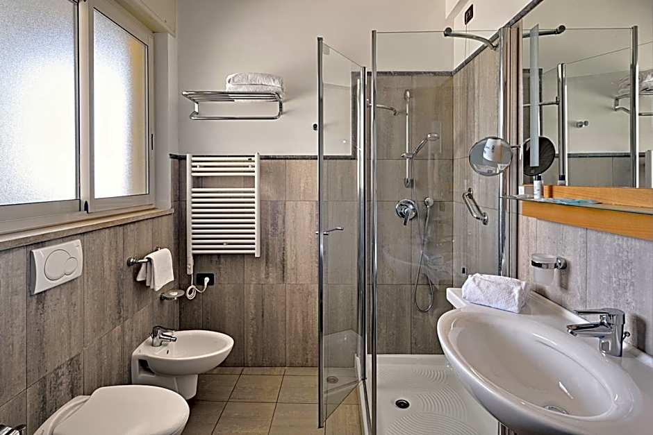 Aregai Marina Hotel & Residence