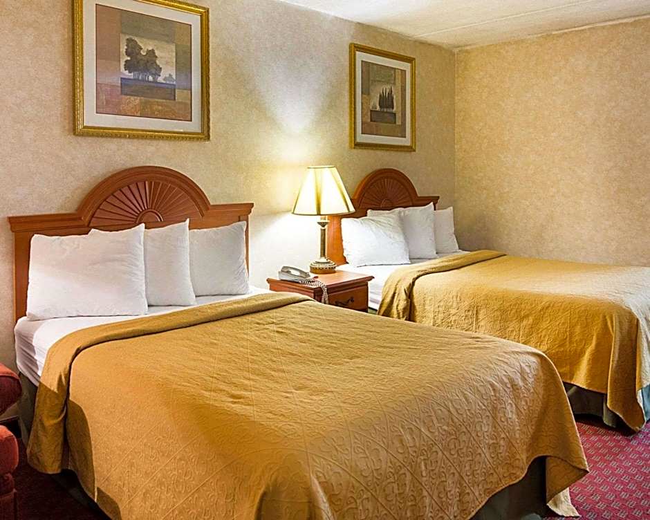 Photo 1 of 2 of 2 Double Beds, Nonsmoking