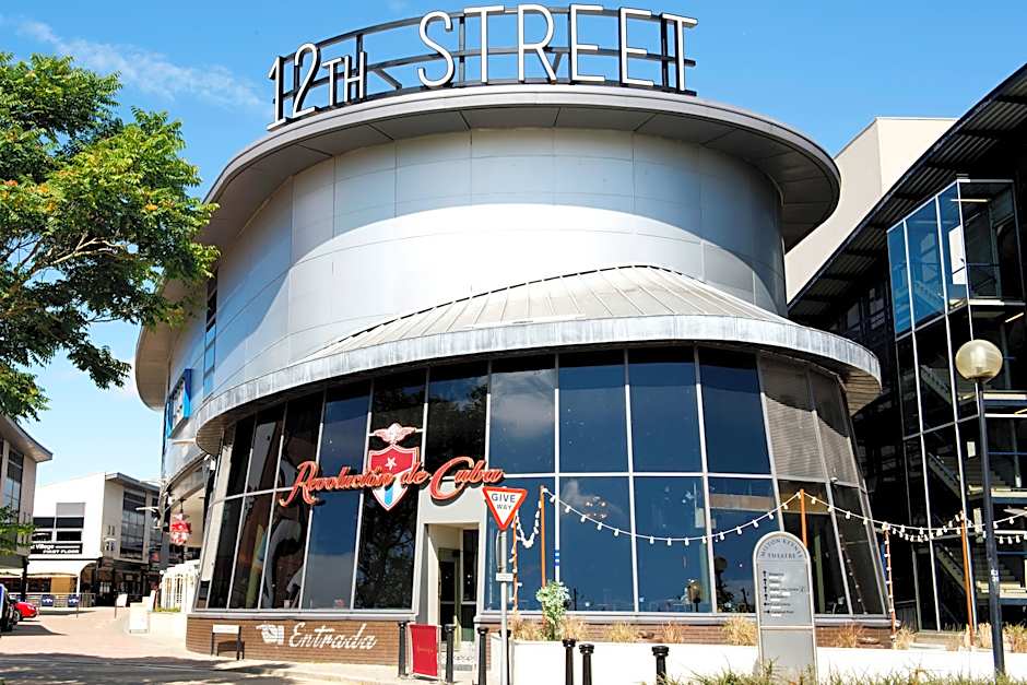 Premier Inn Milton Keynes Central Theatre District