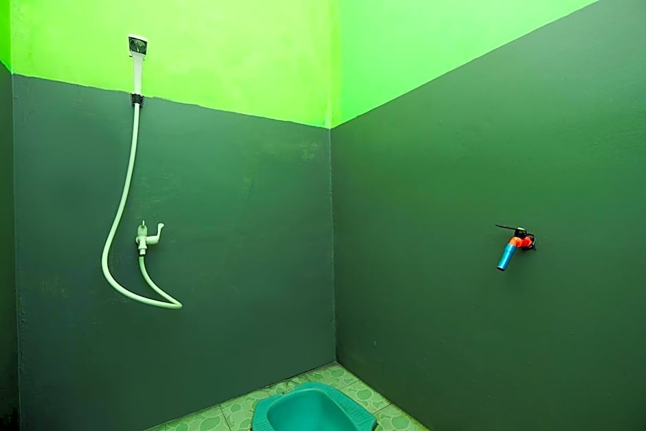 SPOT ON 2106 Homestay Flamboyan