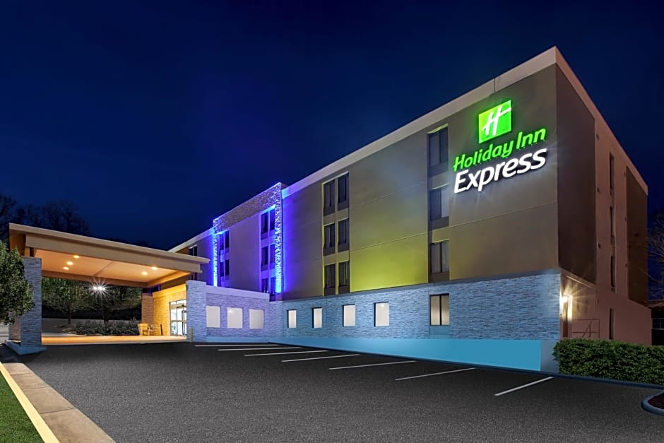 Holiday Inn Express Fairfax-Arlington Boulevard