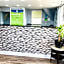 Montgomery Inn & Suites