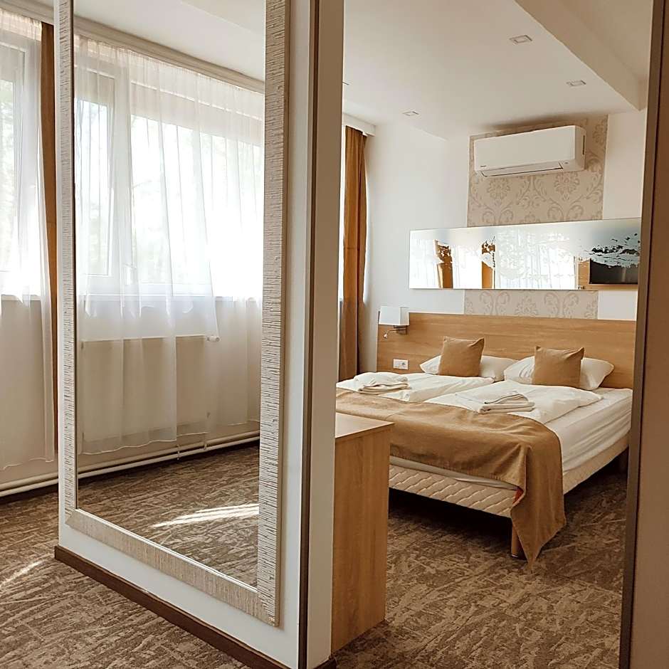 Öreg-tó Hotel és Rendezvénytér