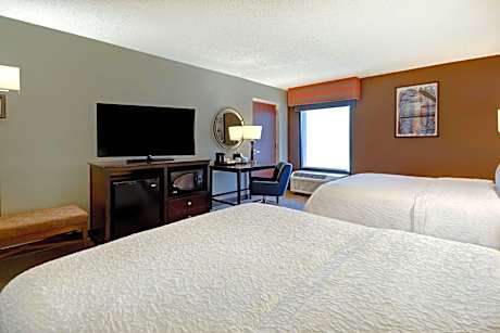 Queen Room with Two Queen Beds - Non-Smoking