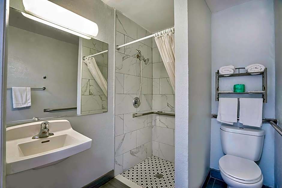 Motel 6-Lumberton, NC