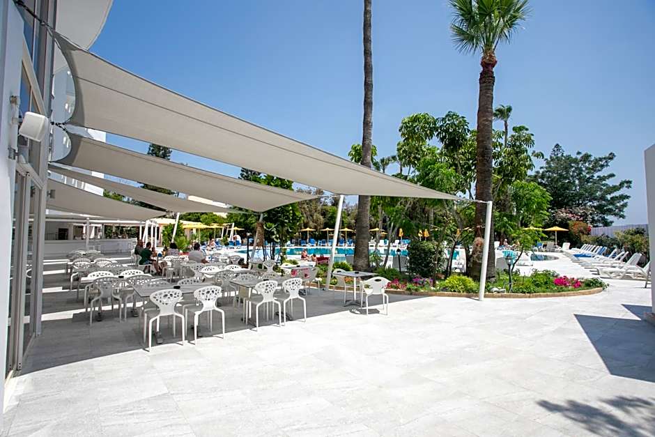 Papouis Protaras Hotel