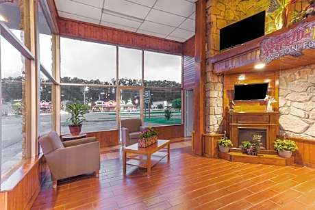 Lodge at Mill Creek Pigeon Forge