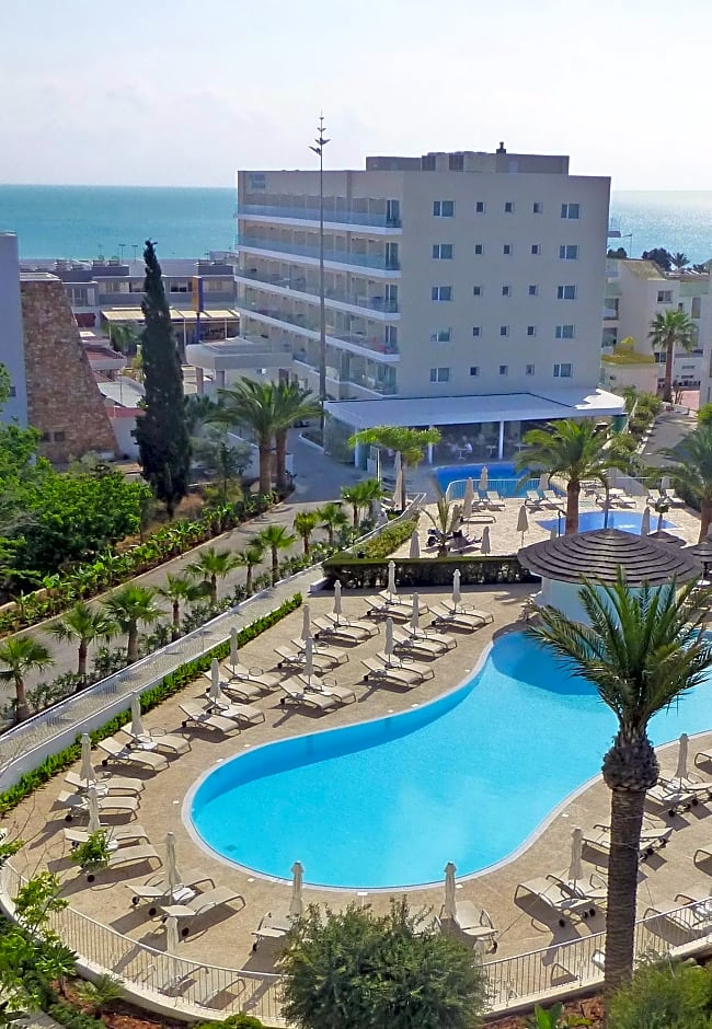 Sunrise Gardens Aparthotel