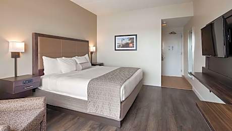 King Suite with Sofa Bed - Non-Smoking