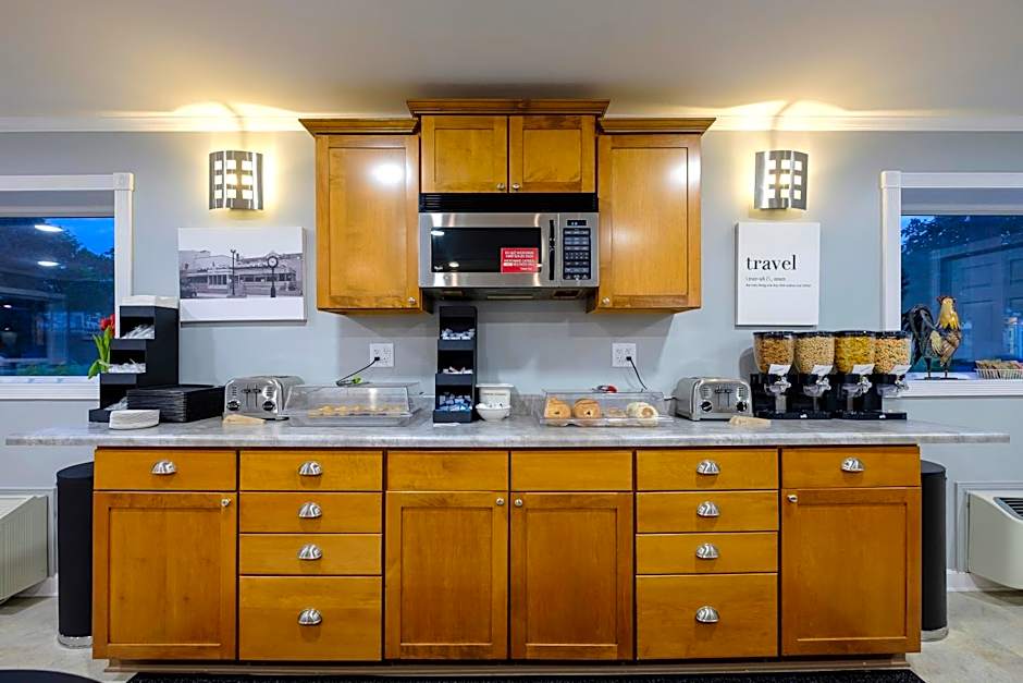 Red Roof Inn & Suites Herkimer