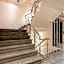 Aman Continental With Restaurant - 5Mins from Connaught Place ,Railway Station & Metro