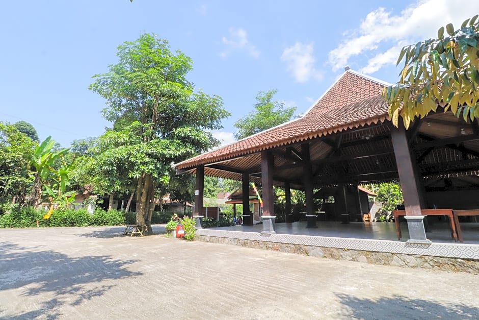 Omah Rohadi Syariah by Ndalem Beong by ZUZU