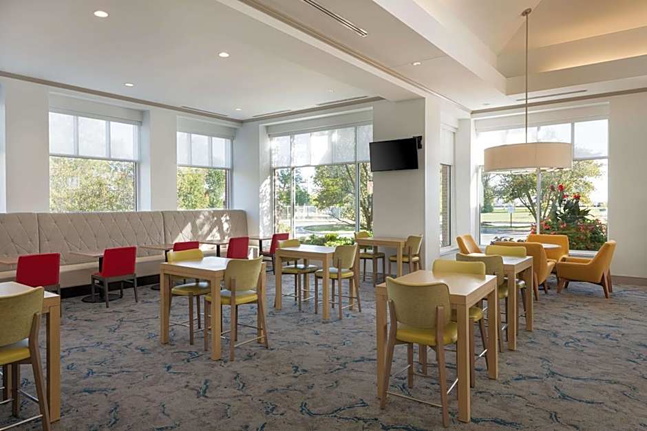 Hilton Garden Inn St. Charles