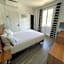 Hotel B Lodge