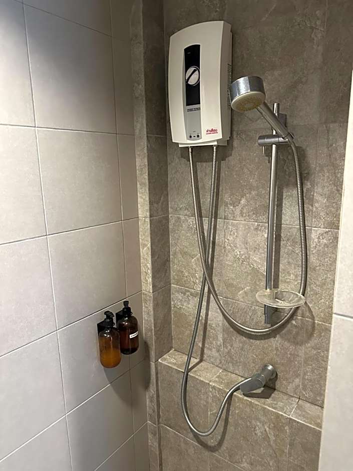 Kata Beach Poshtel Phuket