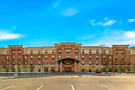 Hampton Inn By Hilton And Suites Detroit/Canton