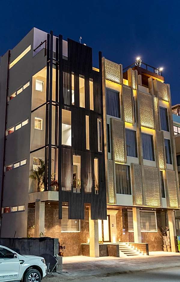 Oraka by My Downtown Aura Hotel