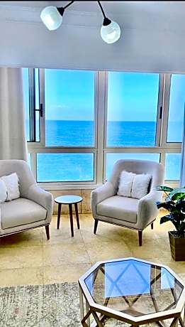 ALEX HOMES - Stanley Cozy Apartments with Direct Sea View