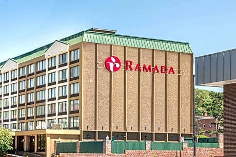 Ramada by Wyndham Cumberland Downtown