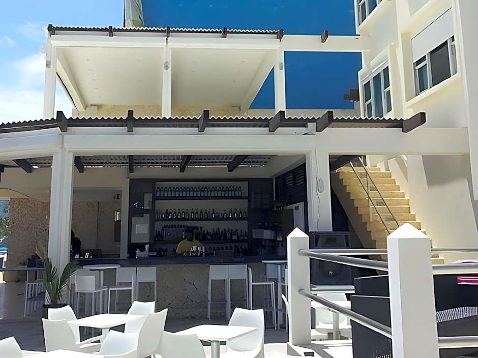 The Tryst Beachfront Hotel