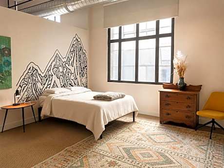 6-Bed Mixed Dormitory Room