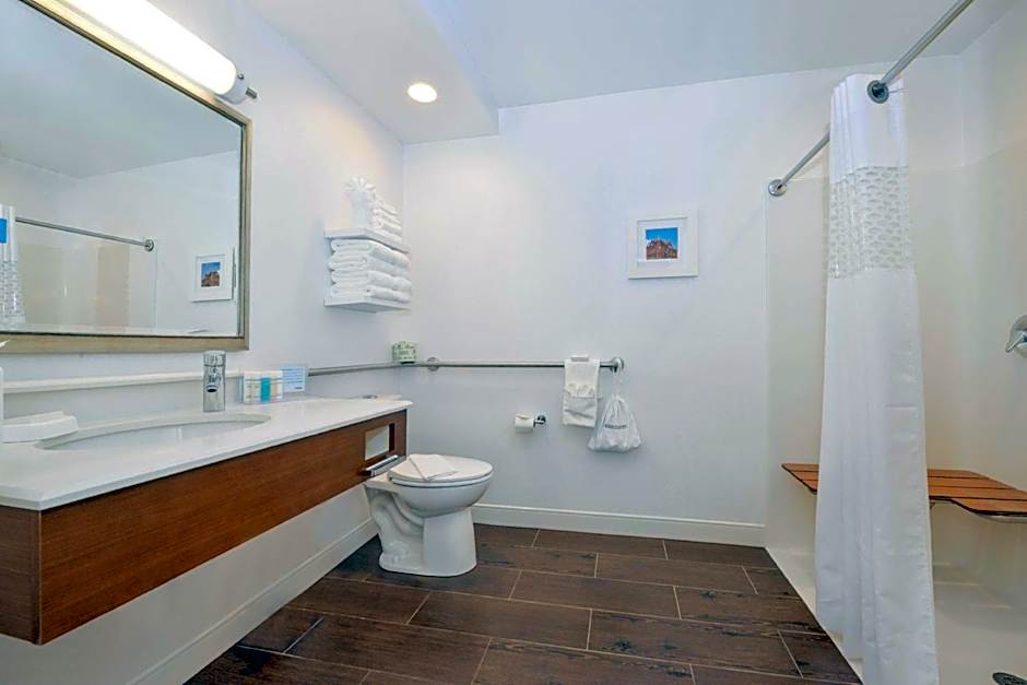 Hampton Inn By Hilton Martinsburg