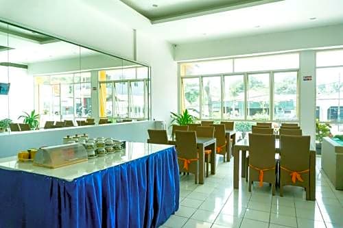 RedDoorz Plus @ Ende City Center