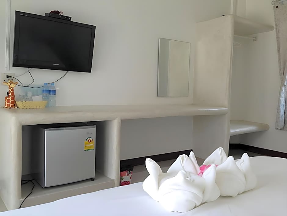 Baan Chom Jan Suan Phung