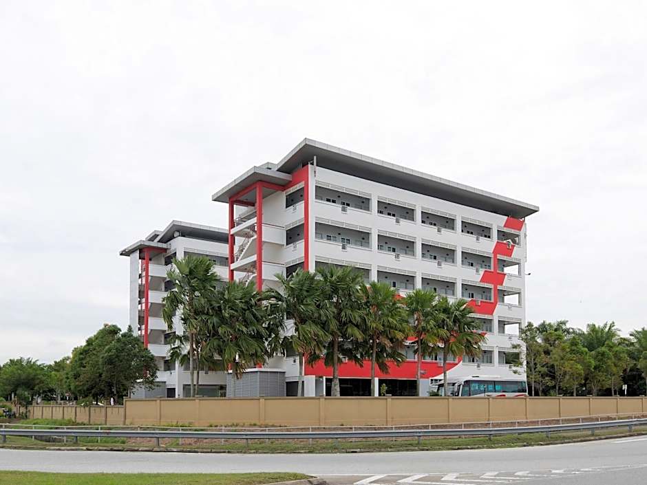 Tune Hotel KLIA Aeropolis (Airport Hotel)