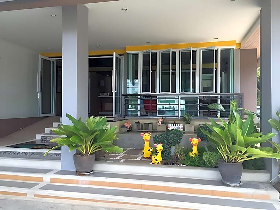 Paru Ville (service apartment)