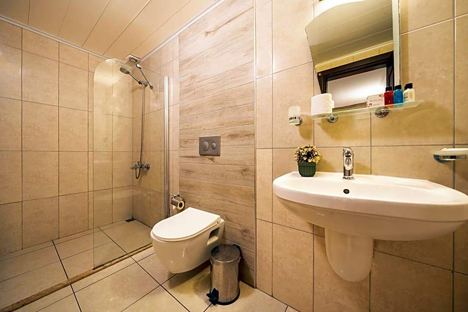 Ata Lagoon Beach Hotel