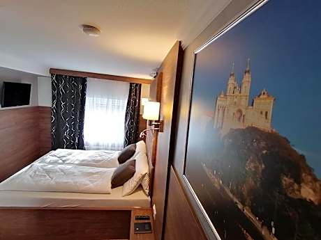 One-Bedroom Apartment with City View