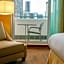 LIC Manhattan View Hotel