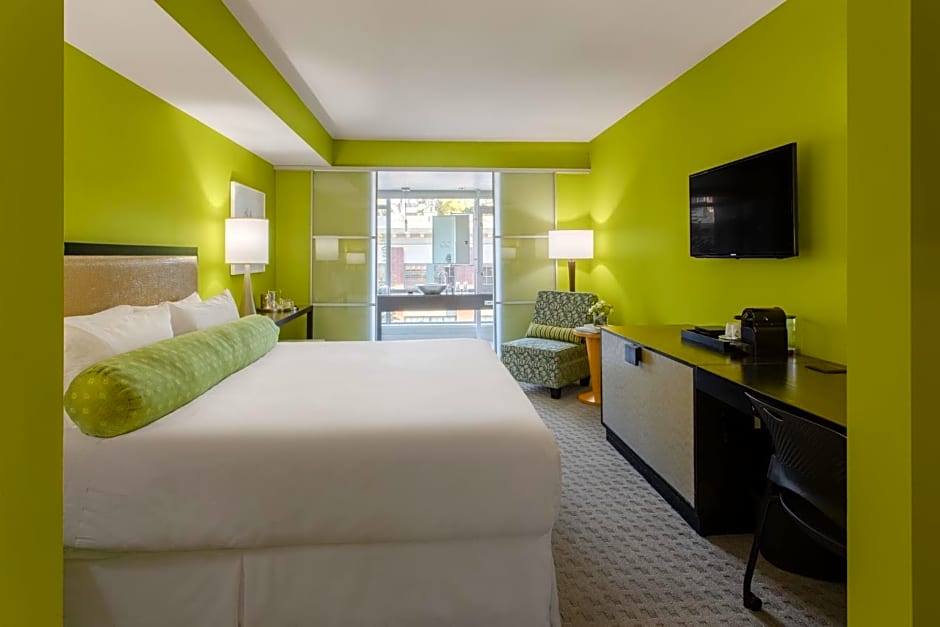 Opus Vancouver
