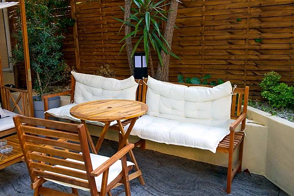 Auberge de Jeunesse HI Nice Les Camélias