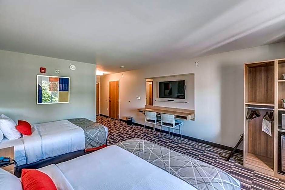 Photo 1 of 1 of 2 Queen Beds, Hearing/Mobility Accessible, Grab Bars, Bathtub