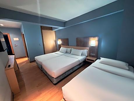 2 Single Beds, Superior Room