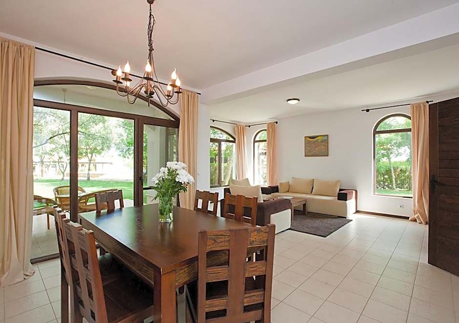 BlackSeaRama Golf & Villas