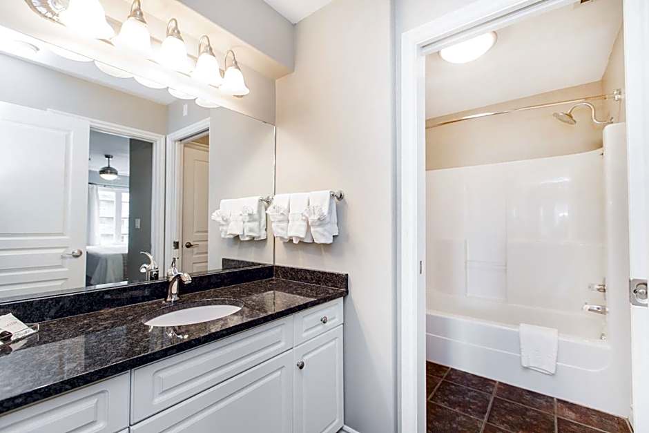 Canterra Suites Hotel