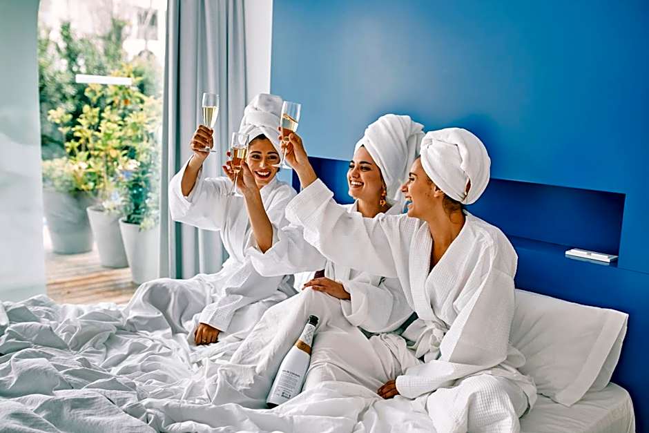 Ebano Hotel Apartments & Spa
