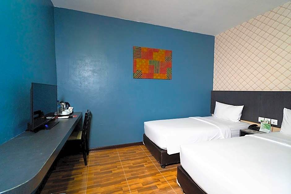 CREW EXPRESS Hotel