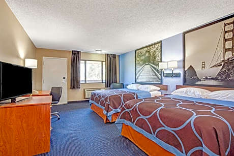 Queen Room with Two Queen Beds - Non-Smoking