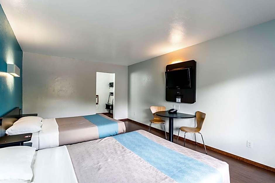 Motel 6-Missoula, MT - University