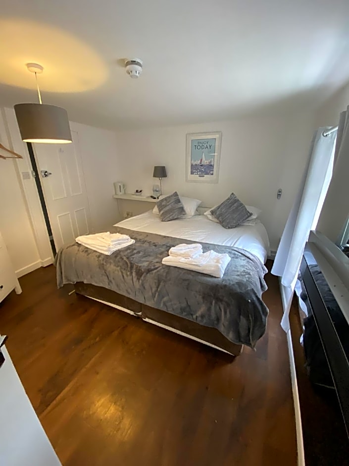 The Wheatsheaf Hotel